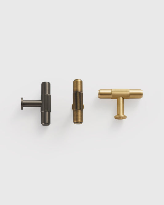 GRAMERCY FLUTED T-KNOB COLLECTION