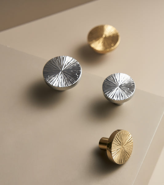 MARBELLA TEXTURED ROUND DISC KNOB