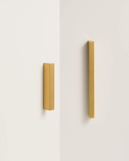 ASHBURY OVERSIZED LINEAR PULL IN BRUSHED BRASS