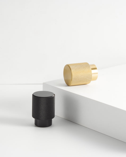 CHELSEA KNURLED CABINET KNOB COLLECTION