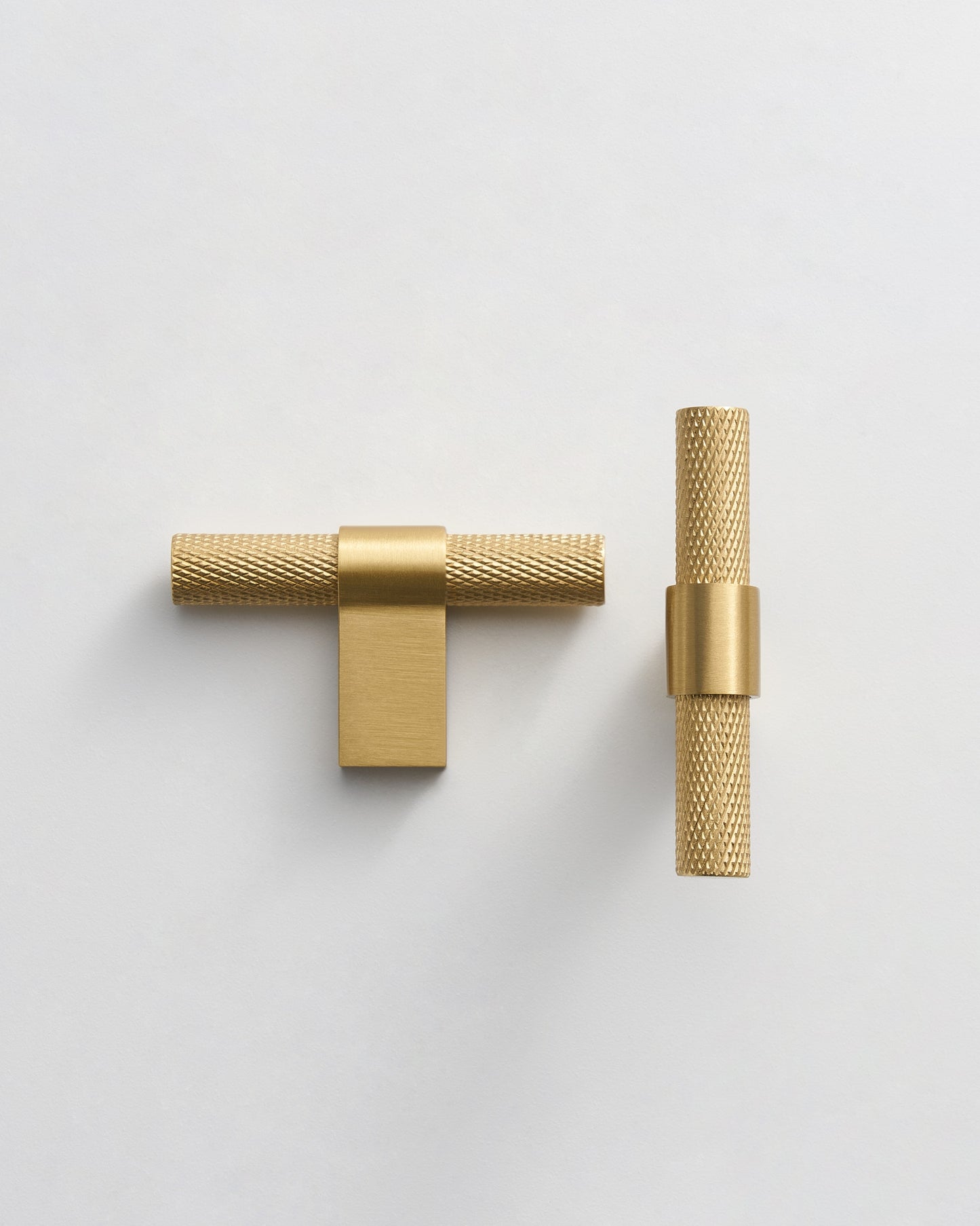 STRATFORD DIAMOND-KNURLED T-BAR KNOB