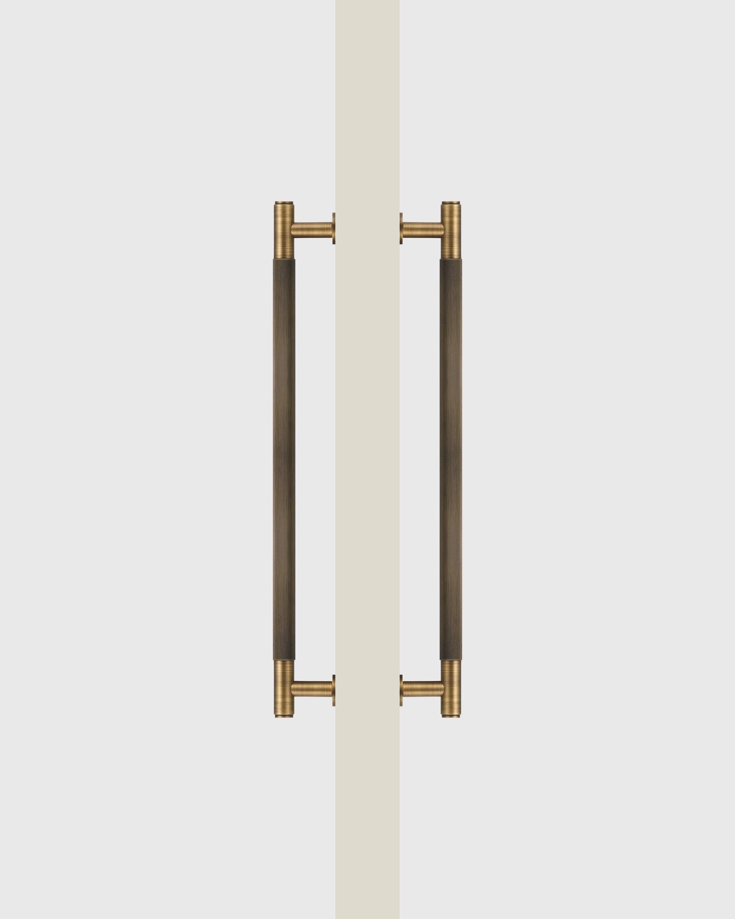 SOHO ANTIQUE BRASS LINEAR STRIPED PULL BAR