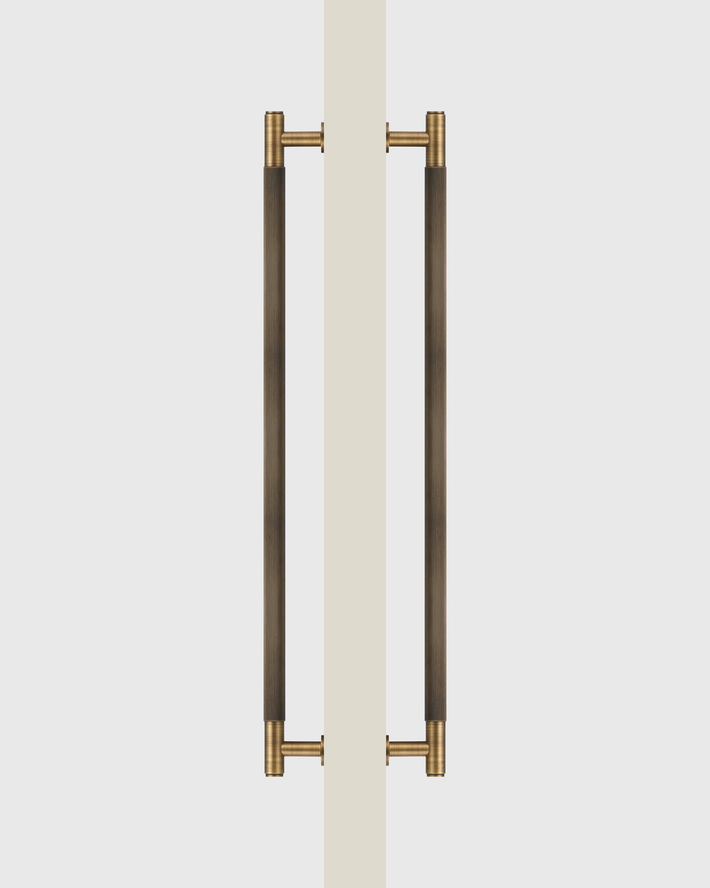 SOHO ANTIQUE BRASS LINEAR STRIPED PULL BAR