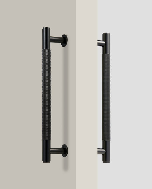 SOHO MATTE BLACK KNURLED DOOR PULL