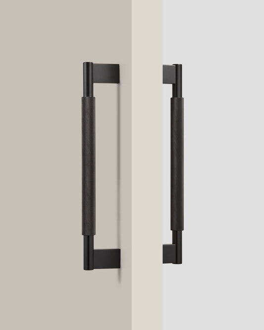 CHELSEA KNURLED APPLIANCE & DOOR PULL IN MATTE BLACK
